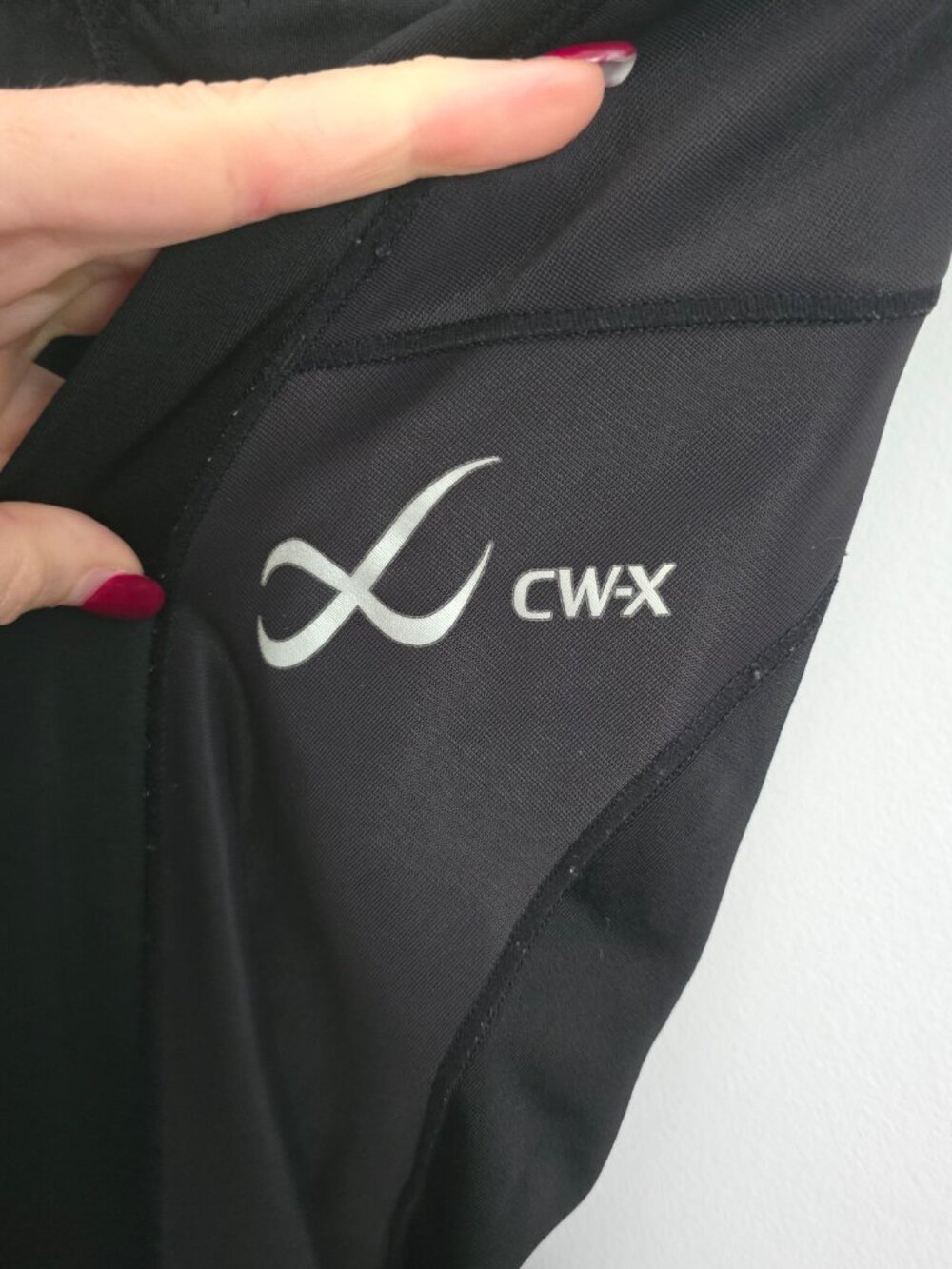 CW-X Women’s Stabilyx Joint Support Compression Tights - L - Picture 3 of 5